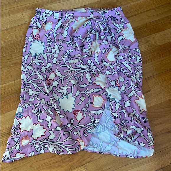 Floral Purple and White Skirt - Picture 1 of 3
